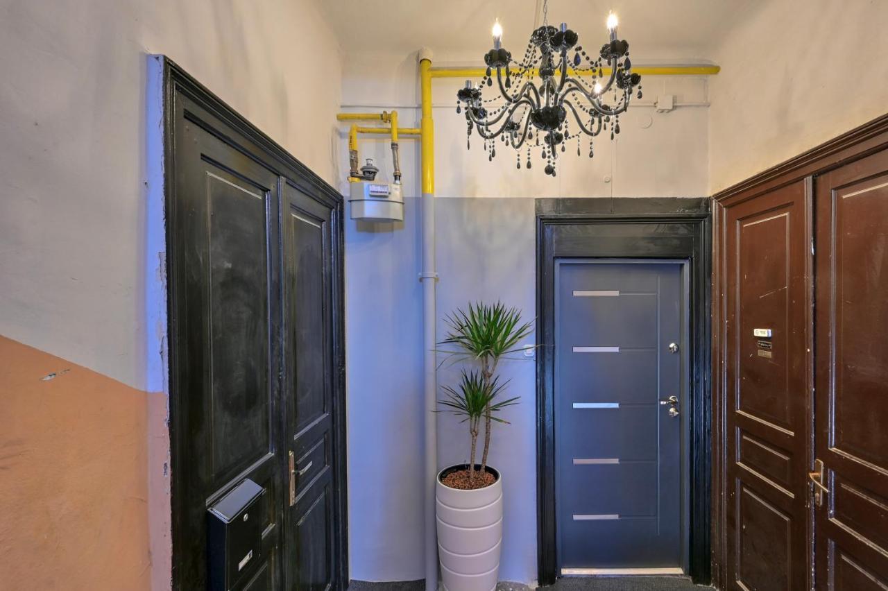 Apartamento Collins Amethyst Center Pula Exterior foto