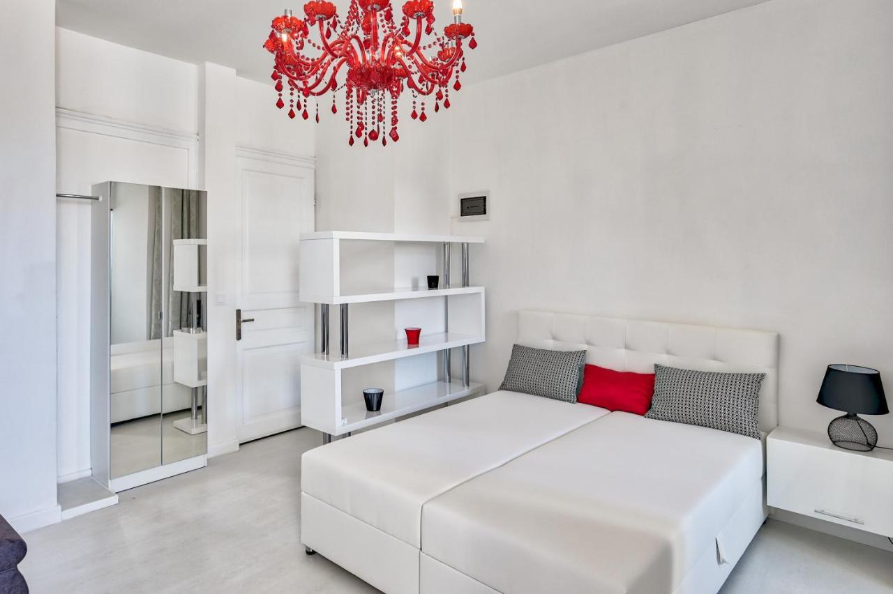 Apartamento Collins Amethyst Center Pula Exterior foto
